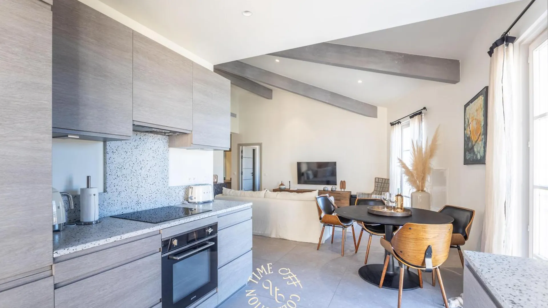A&A By Time Off Collection Apartment Saint-Tropez